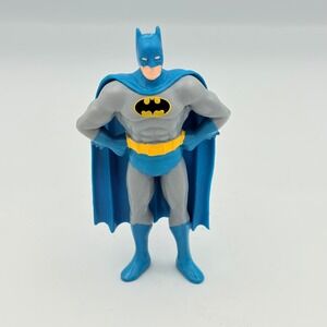 1989 DC Comics Batman Action Figure Blue Gray Cape Yellow Belt